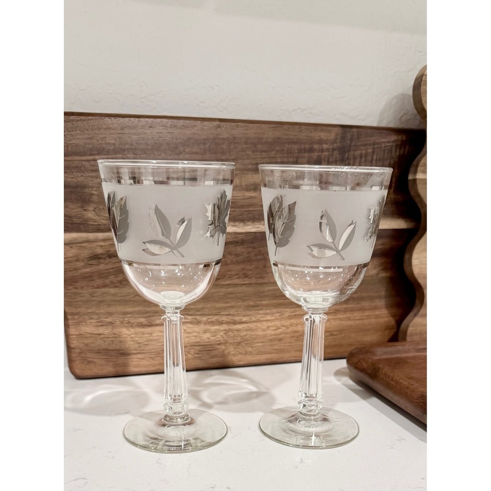 Vintage Libbey Silver Leaf Frosted Wine Glasses Set of2 Mid Century Modern 7.25